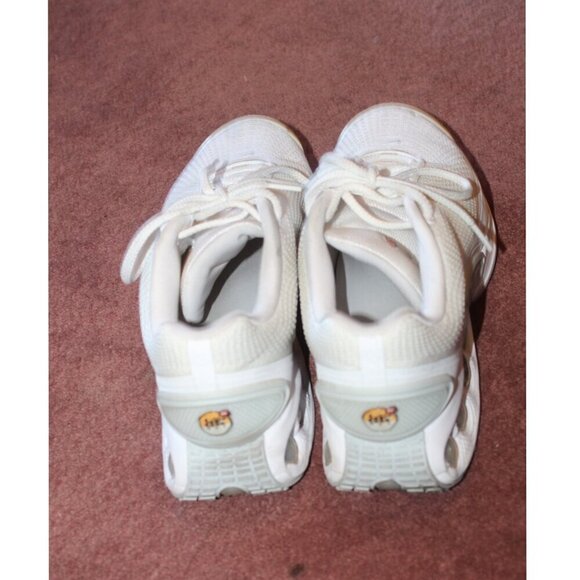 NIKE Air max DN White Metallic shoes size 9.5 US Athletic Sneakers DV3337 101 - Picture 9 of 11